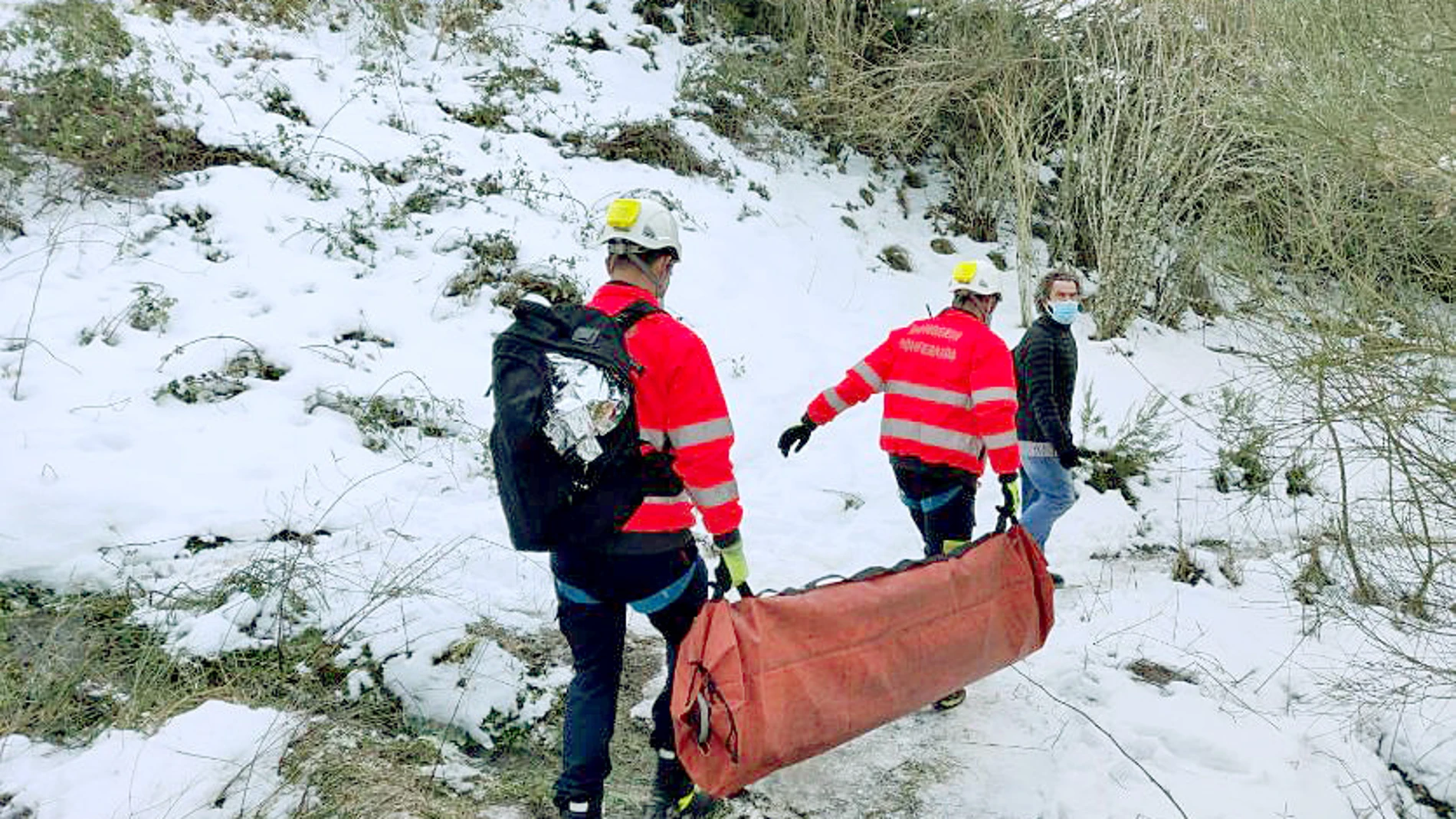 Rescate de una senderista lesionada, en el entorno de la cascada berciana del Gualtón (León)
