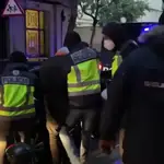 Momento de la detención de los tres yihadistas en una operación de la Policía en BarcelonaPOLICÍA NACIONAL11/01/2021