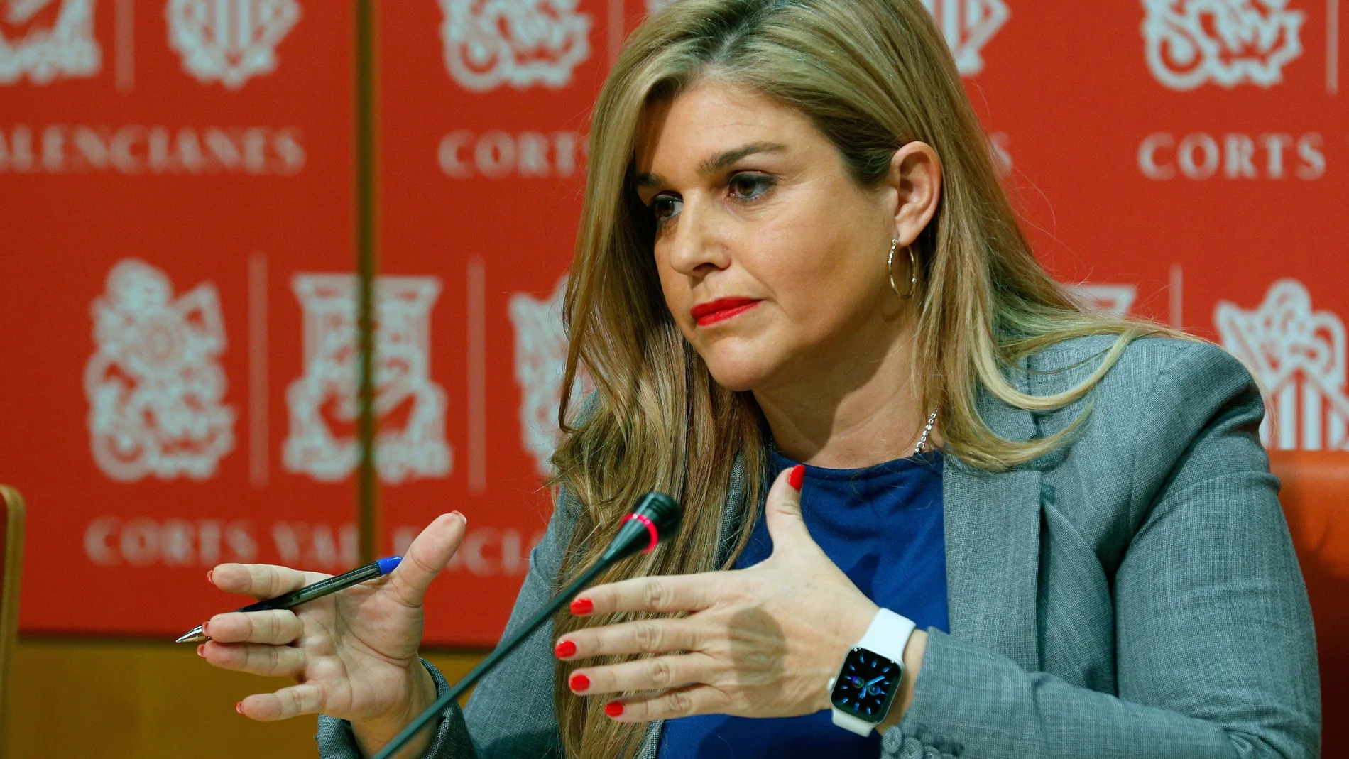 La secretaria general del PPCV, Eva Ortiz, durante una rueda de prensa