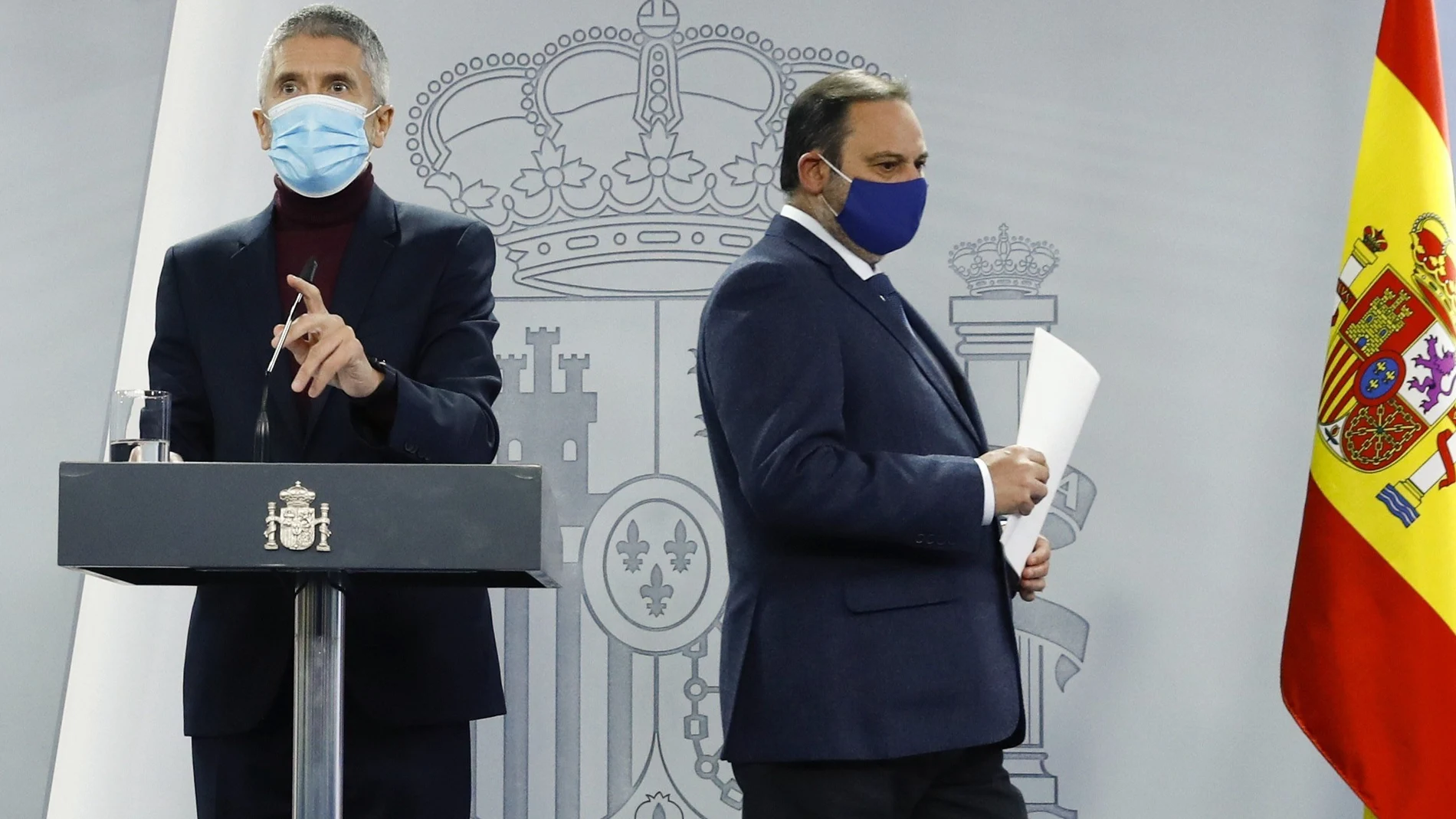Fernando Grande-Marlaska y José Luis Ábalos, ayer durante la rueda de prensa de coordinación en Moncloa