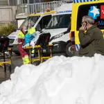 Llegada de enfermos a las Urgencias del Hospital La Paz de Madrid