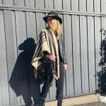 Amelia Bono o cómo llegar los joggers en tus looks de calle.