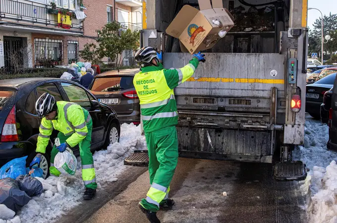 El Ayuntamiento de Madrid intensifica los trabajos de limpieza para volver a la normalidad tras el temporal