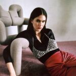 Esta es la falda de segundas rebajas de Zara que nos ha descubierto La Vecina Rubia.