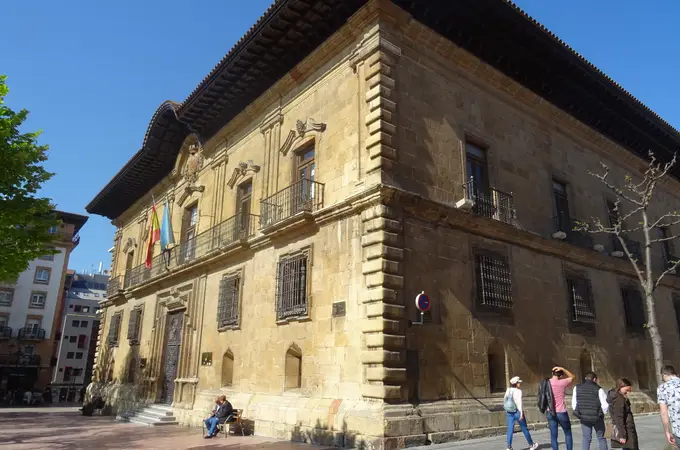 Doce fiscales confinados en Asturias tras acudir a un curso de formación