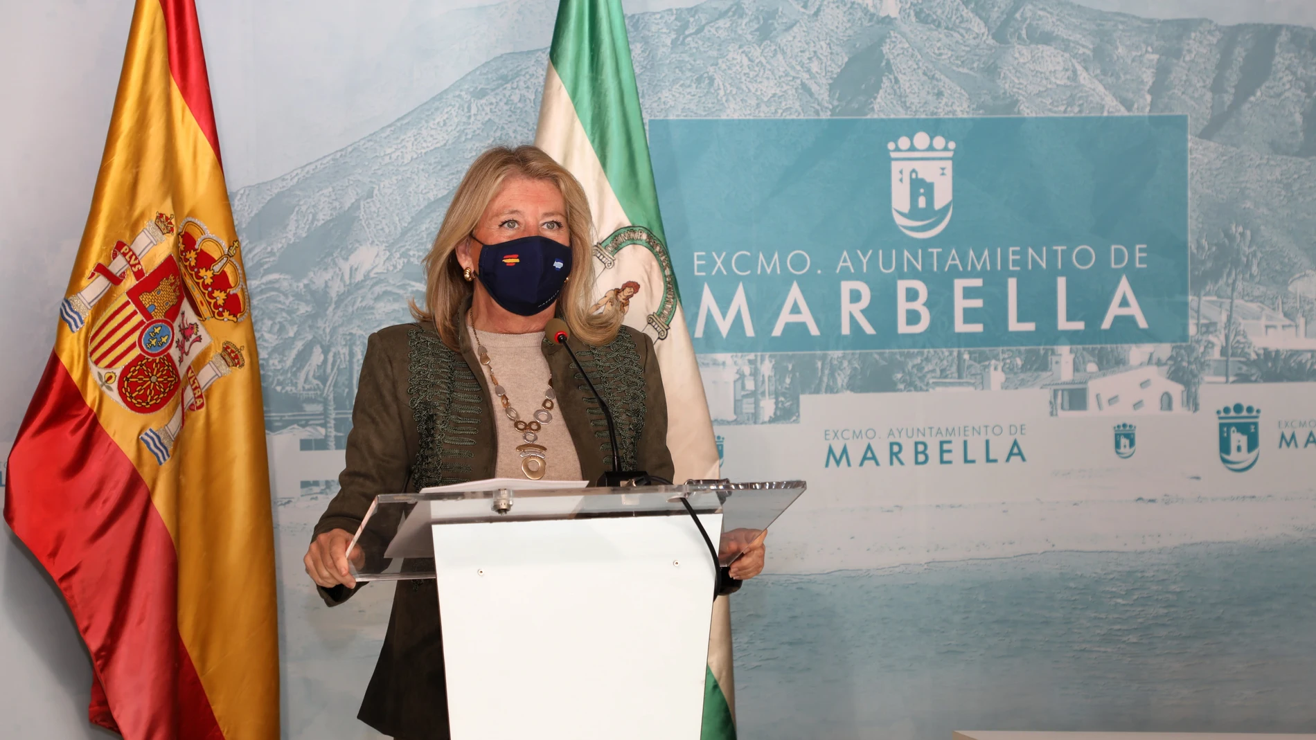 La alcaldesa de Marbella, Ángeles Muñoz, en rueda de prensa