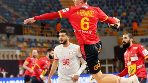 Ángel Fernández fue el máximo anotador del partido que España ganó a Túnez en el Mundial de balonmano de Egipto