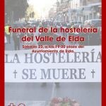 Los hosteleros de Elda y Petrer convocaron un “funeral” por la hostelería frente al Ayuntamiento de Elda