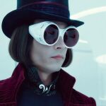 Johnny Depp interpreta a Willy Wonka en "Charlie y la fábrica de chocolate"