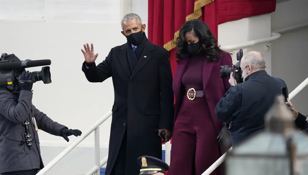 El ex presidente Barack Obama, y la ex primera dama Michele Obama a su llegada a la 59ª ceremonia inaugural del presidente electo Joe Biden y la Vicepresidenta electa Kamala Harris, en Washington D.C., Estados Unidos, a 20 de enero de 2021.2021;47TH VICE PRESIDENT;AMERICA;AMERICAN;AMERICAS;DEMOCRAT;DEMOCRATIC;ELECTIONS;GOVERNMENT AND POLITICS;INAUGURATION;JOE BIDEN;JOSEPH BIDEN;JOSEPH ROBINETTE BIDEN JR;NATIONAL ELECTIONS;NORTH AMERICA;#EDT;NEWEuropa Press20/01/2021