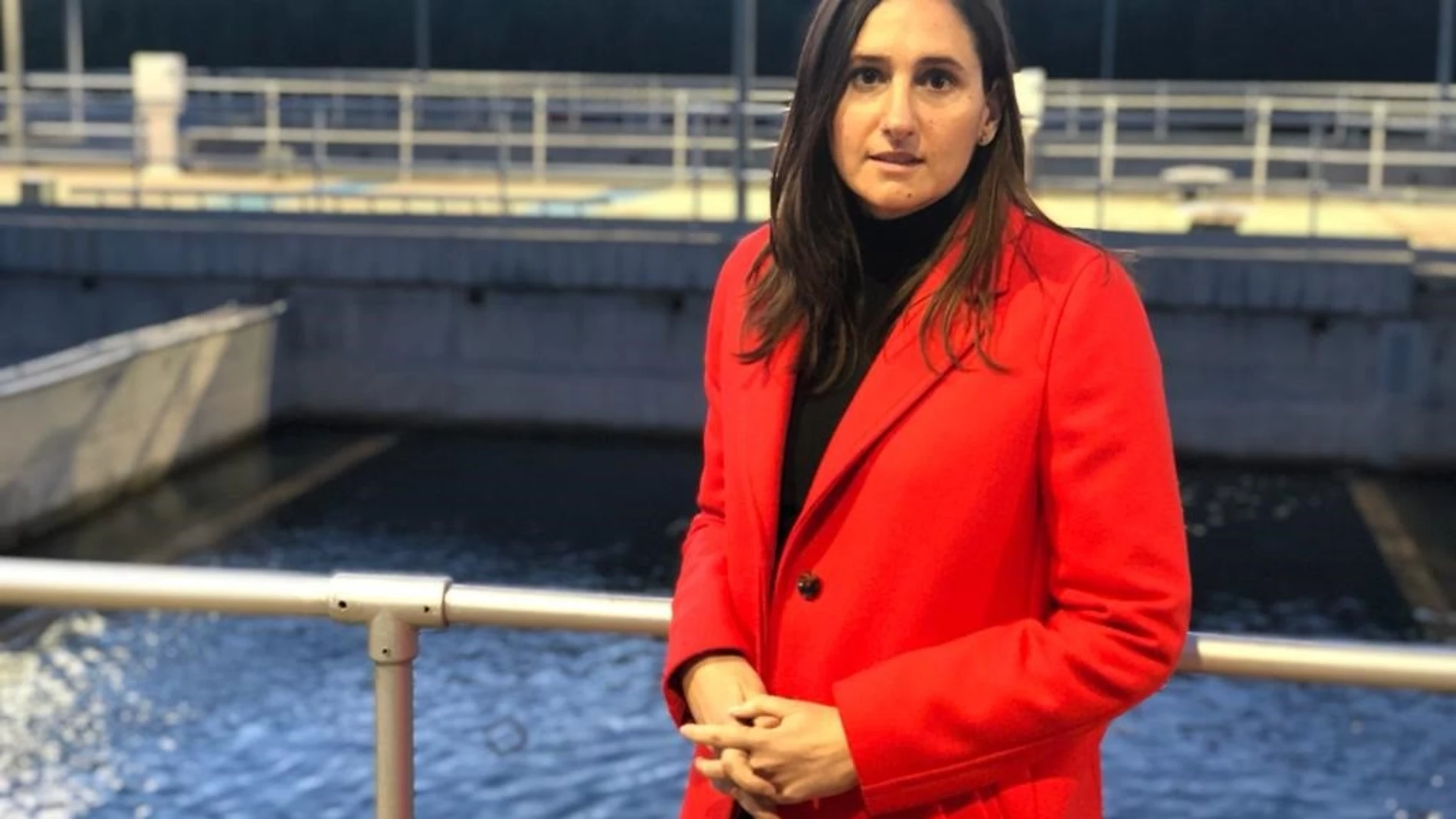 La presidenta de la EMSHI y concejala del Ciclo Integral del Agua en València, Elisa Valía, en la planta La Presa, en Manises (Valencia).