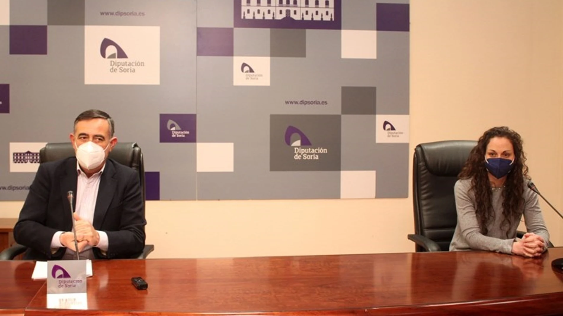 Antonio Pardo y Carolina Romero explican la programación de Trufa de Soria