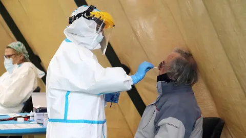 Sanidad notifica 4.563 nuevos casos de coronavirus y 9.925 altas en la Comunitat Valenciana