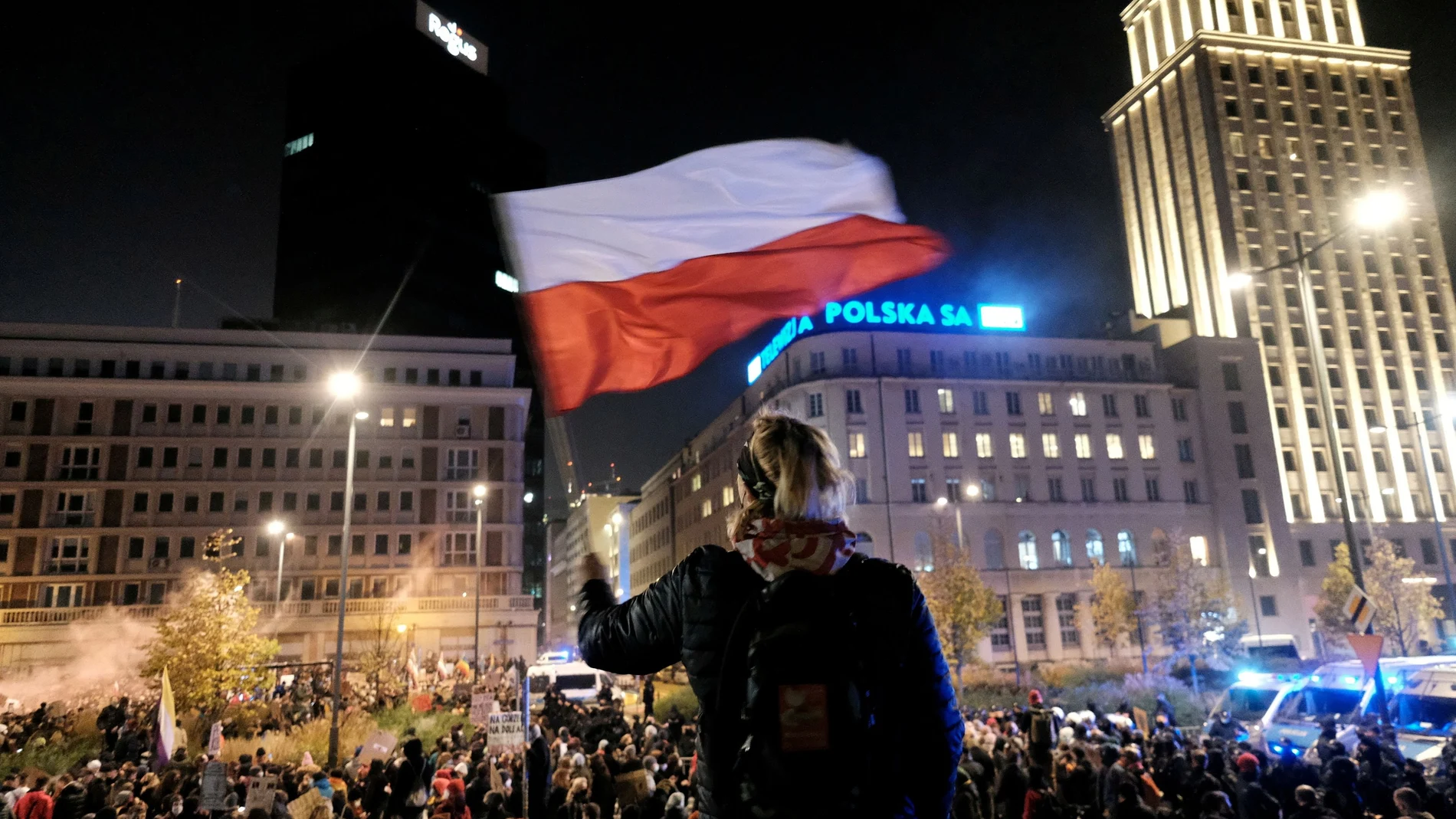 Manifestantes en una protesta organizada en Varsovia por el movimiento Strajk Kobiet tras la prohibición casi total del aborto