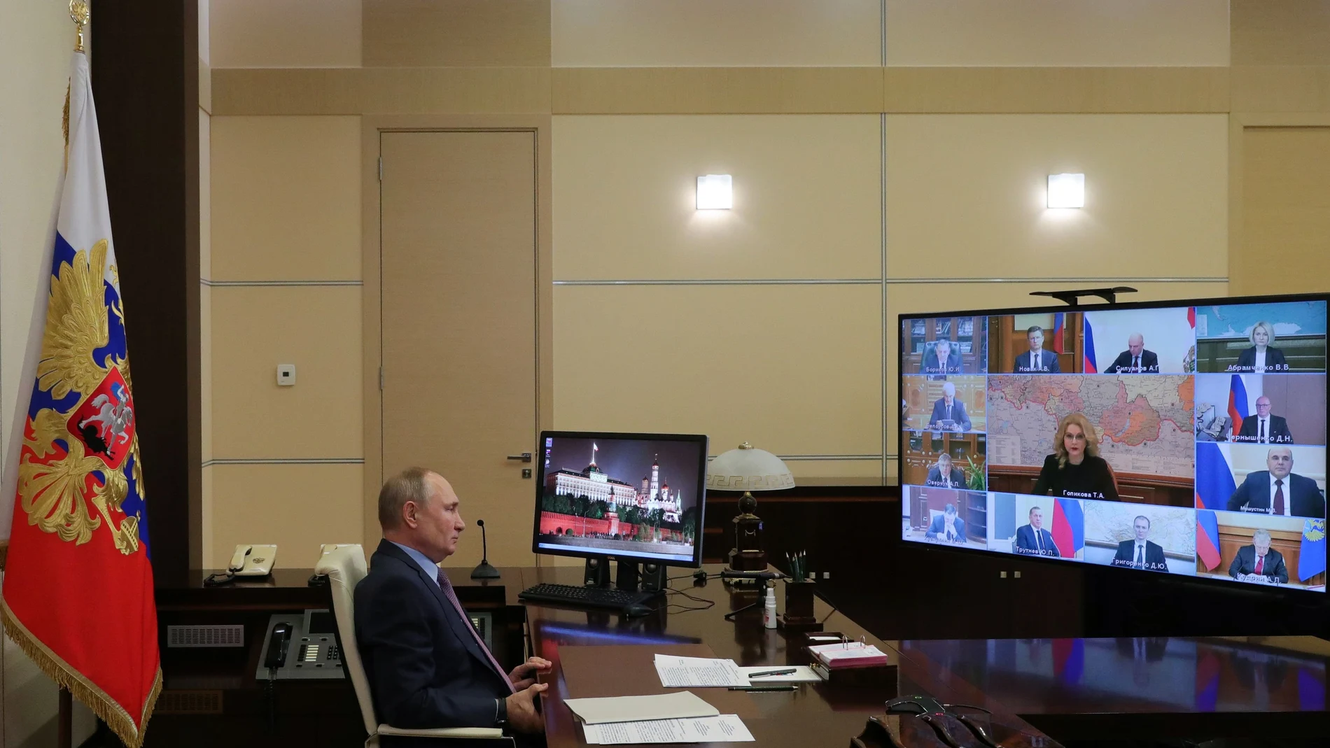 Putin en una reunión telemática con su gabinete