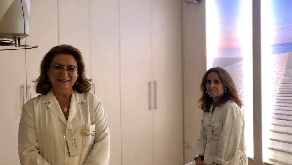Las doctoras María Isabel Ramos y Julia Montañés