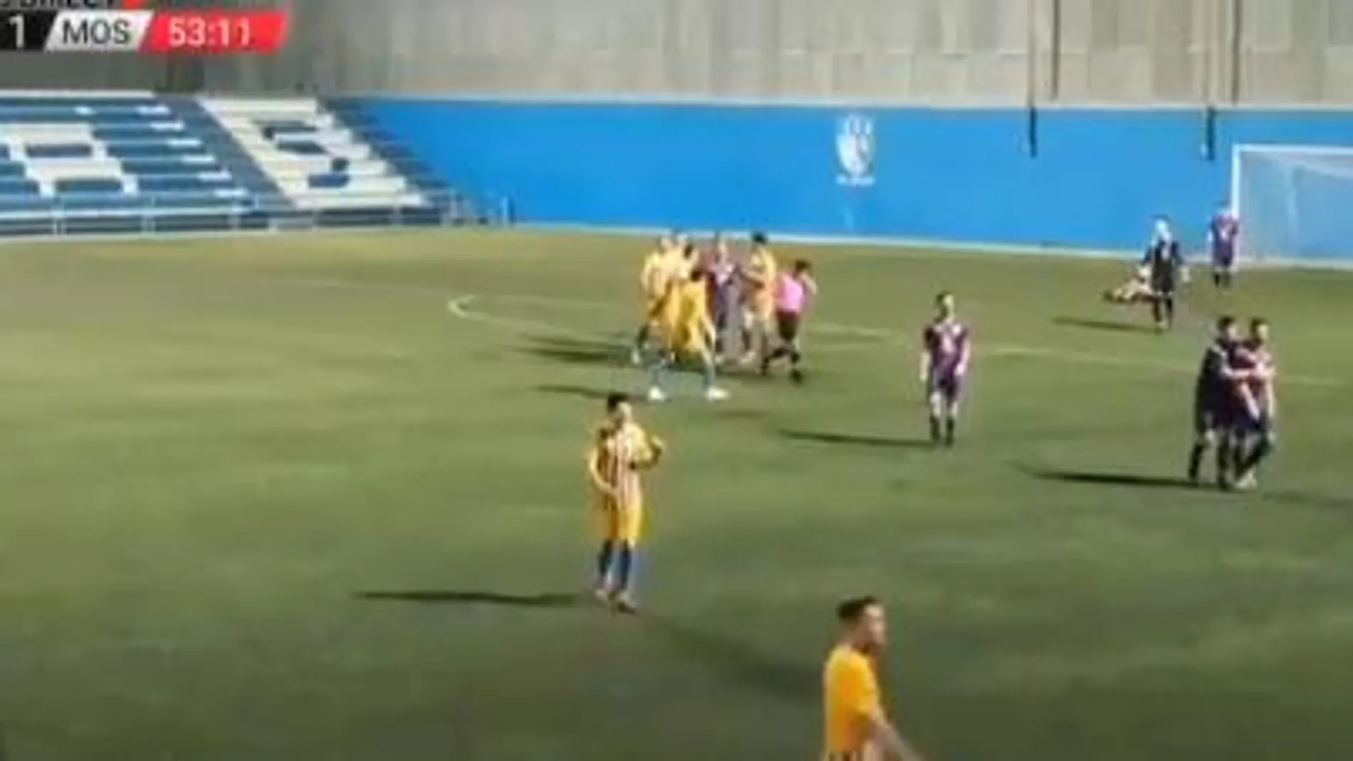Vergonzosa agresión a un árbitro de Tercera