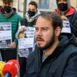 El rapero Pablo Hasél, en la rueda de prensa que ofreció anunciando la notificación de entrada en prisión remitida por la Audiencia Nacional