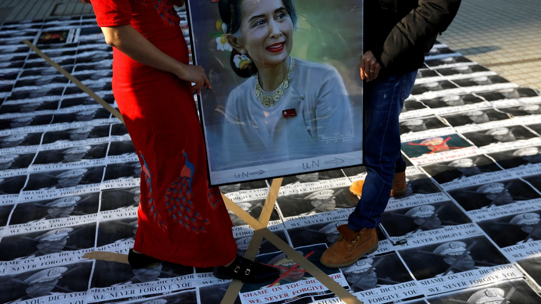 Protestas contra la Junta Militar en Birmania que ha terminado con el Gobierno democrático