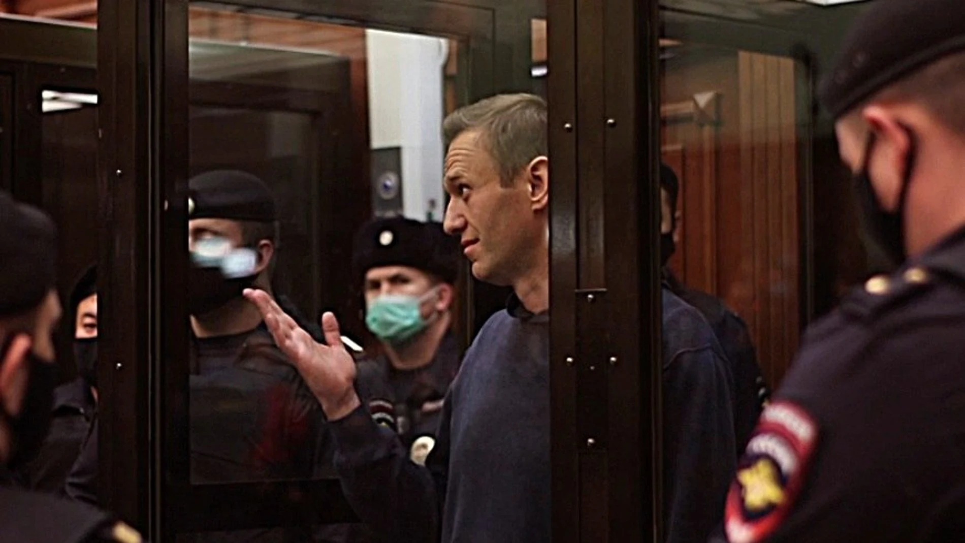 La Justicia rusa condenó al opositor Alexei Navalni a tres años y medio de prisión