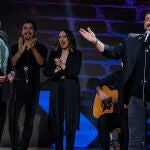 Dani Rovira canta con Antonio Orozco