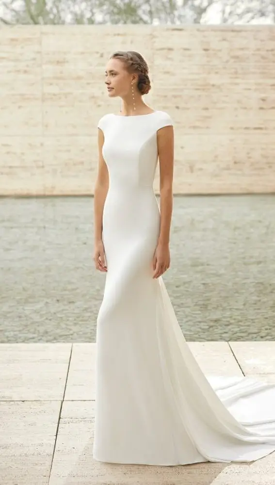 Vestido de novia minimalista