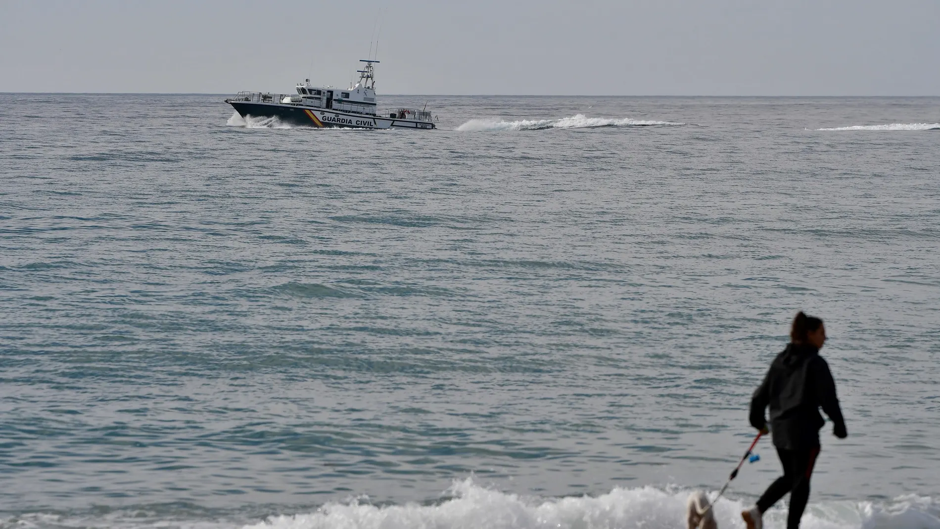 Los cadáveres han aparecido en la costa de Almería. EFE/ Carlos Barba