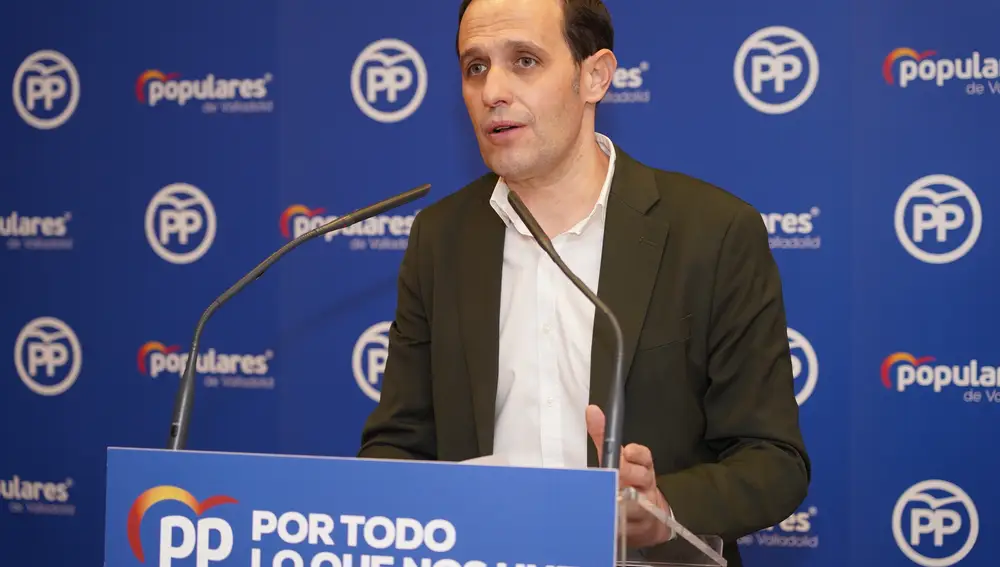 Conrado Íscar al presentar los avales