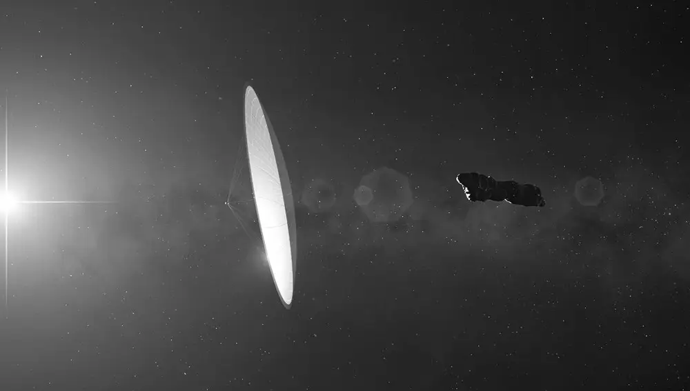 Representación artística de Oumuamua como una vela solar al lado de una ilustración convencional del objeto como una roca alargada en forma de puro