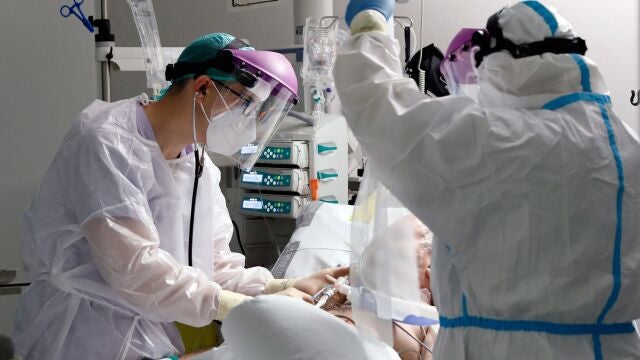 La séptima ola de coronavirus deja 9 fallecidos en cuatro días y 8.346 nuevos contagios