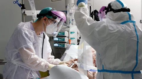 La séptima ola de coronavirus deja 9 fallecidos en cuatro días y 8.346 nuevos contagios