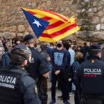 Grupos de independentistas se manifiestan en Tarragona