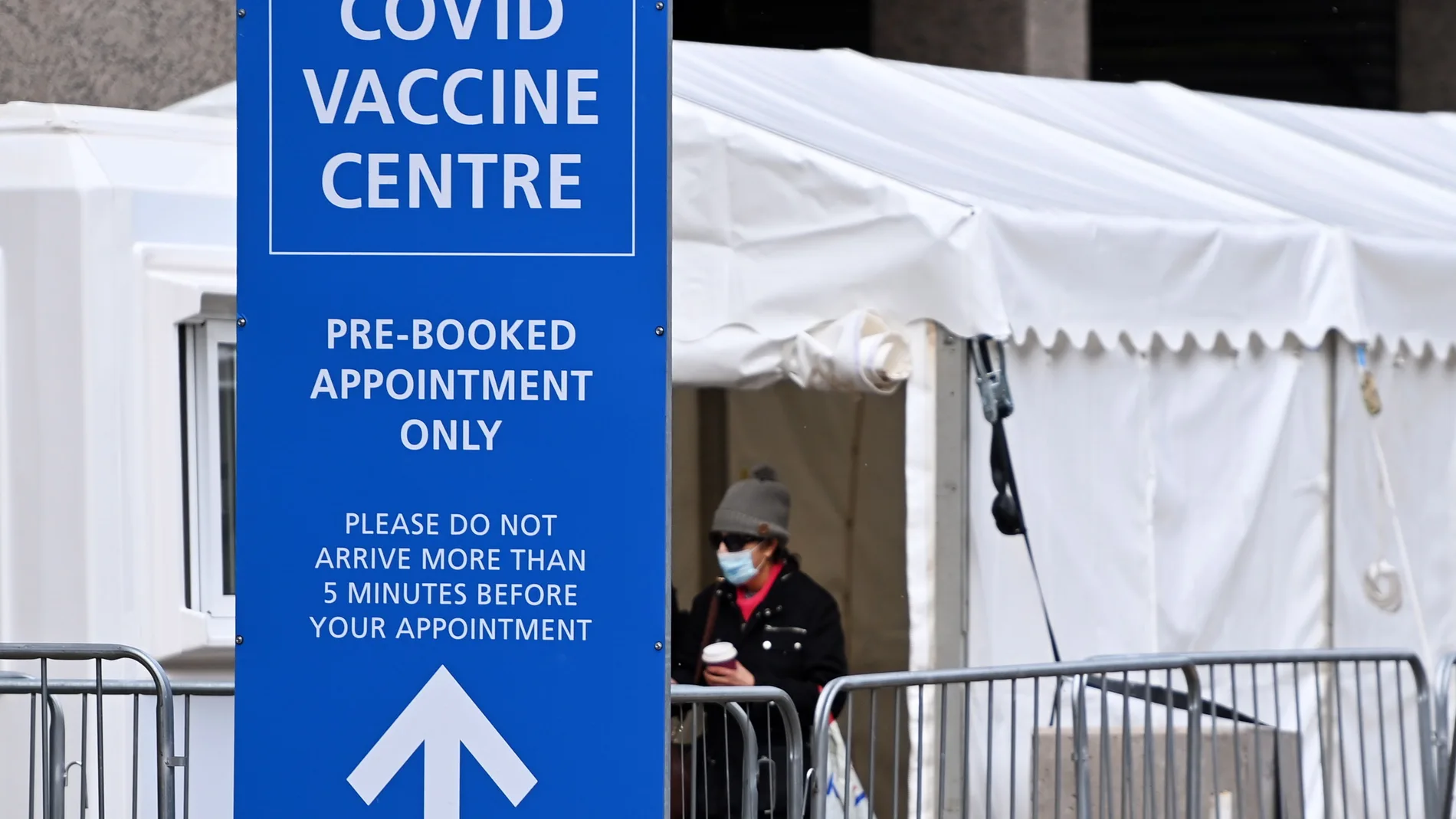 Centro de vacunación en Londres