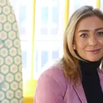 FILE PHOTO: Bumble founder and CEO Whitney Wolfe Herd sits for a portrait in the Manhattan borough of New York City, U.S., January 31, 2019. REUTERS/Caitlin Ochs/File Photo