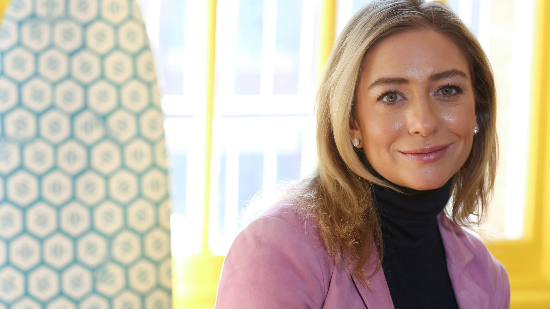 FILE PHOTO: Bumble founder and CEO Whitney Wolfe Herd sits for a portrait in the Manhattan borough of New York City, U.S., January 31, 2019. REUTERS/Caitlin Ochs/File Photo