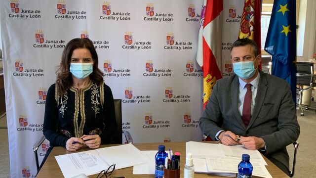 La consejera Ana Carlota Amigo preside la Mesa del Autónomo junto al director general de Economía Social y Autónomos, Juan Pablo Izquierdo