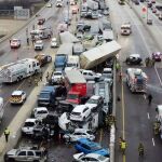 Momento del accidente en una autopista de Texas