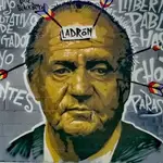 El mural de apoyo al rapero Hasél, en Barcelona