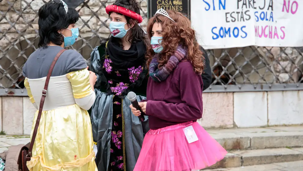 Concentración en León bajo el lema 'hasta la fresa de ser princesa'