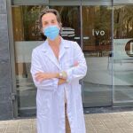 Elena Oliete, médico de la Unidad de Hospitalización Domiciliaria del IVO