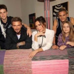 Los Beckham, con tres de sus cuatro hijos