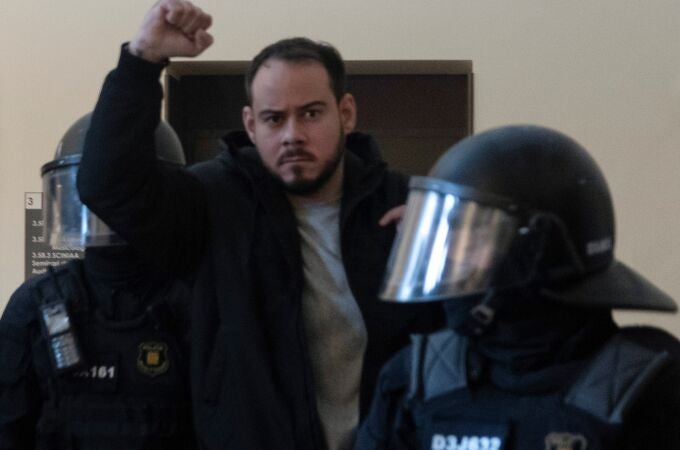 Pablo Hasel, tras su detención por los Mossos d'Esquadra en la Universidad de Lleida