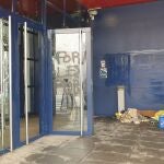 Destrozos en la comisaría de Vic (Barcelona) tras el encarcelamiento del rapero Pablo Hasel