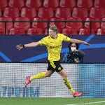 Haaland respondió al hat trick de Mbappé con un doblete