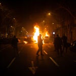 Barricadas durante unos disturbios en Barcelona. David Zorrakino / Europa Press
