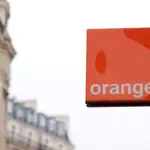 Logo de Orange en una de sus tiendas de París