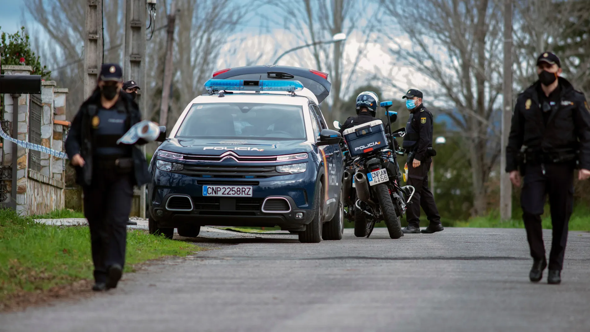 Efectivos de la policía nacional en una intervención en Orense