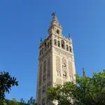 La Giralda de Sevilla desde el Patio de los Naranjos