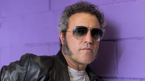 Carlos Tarque prepara alguna novedad para su nuevo disco en solitario