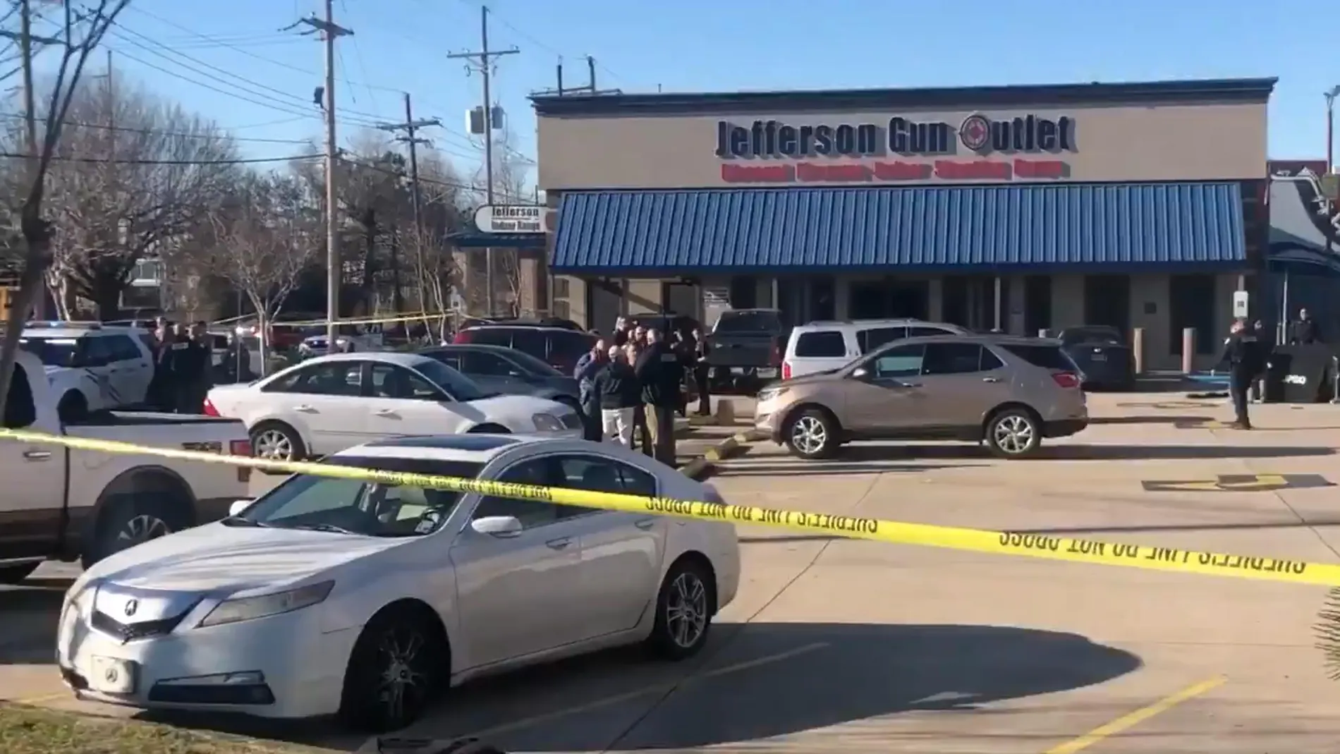 El tiroteo tuvo lugar en una tienda de venta de armas Jefferson Gun Outlet